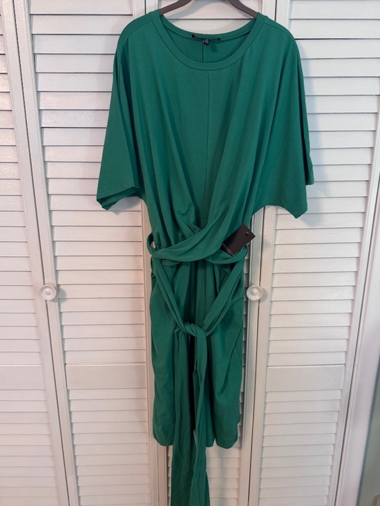 Eloquii Dresses & Skirts - Eloquii wrap dress